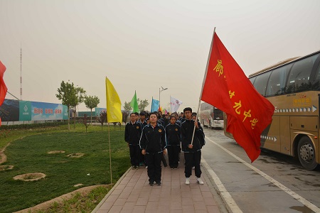 �����Ź�����ί���������˶�98���ꡰ������ �ഺ־ �й��Ρ������ߡ��������ĸ����ߡ�����Ա������ʽ